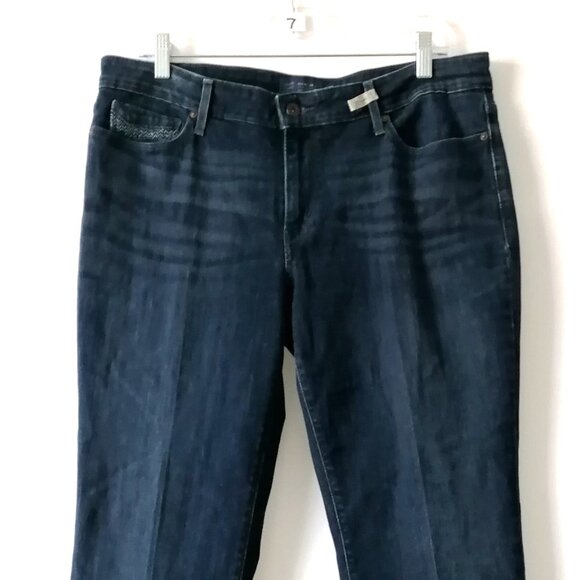 Levi's Womens Denim Blue Slight Cute Classic Straight Leg Jeans Size 16/33 - Picture 2 of 8